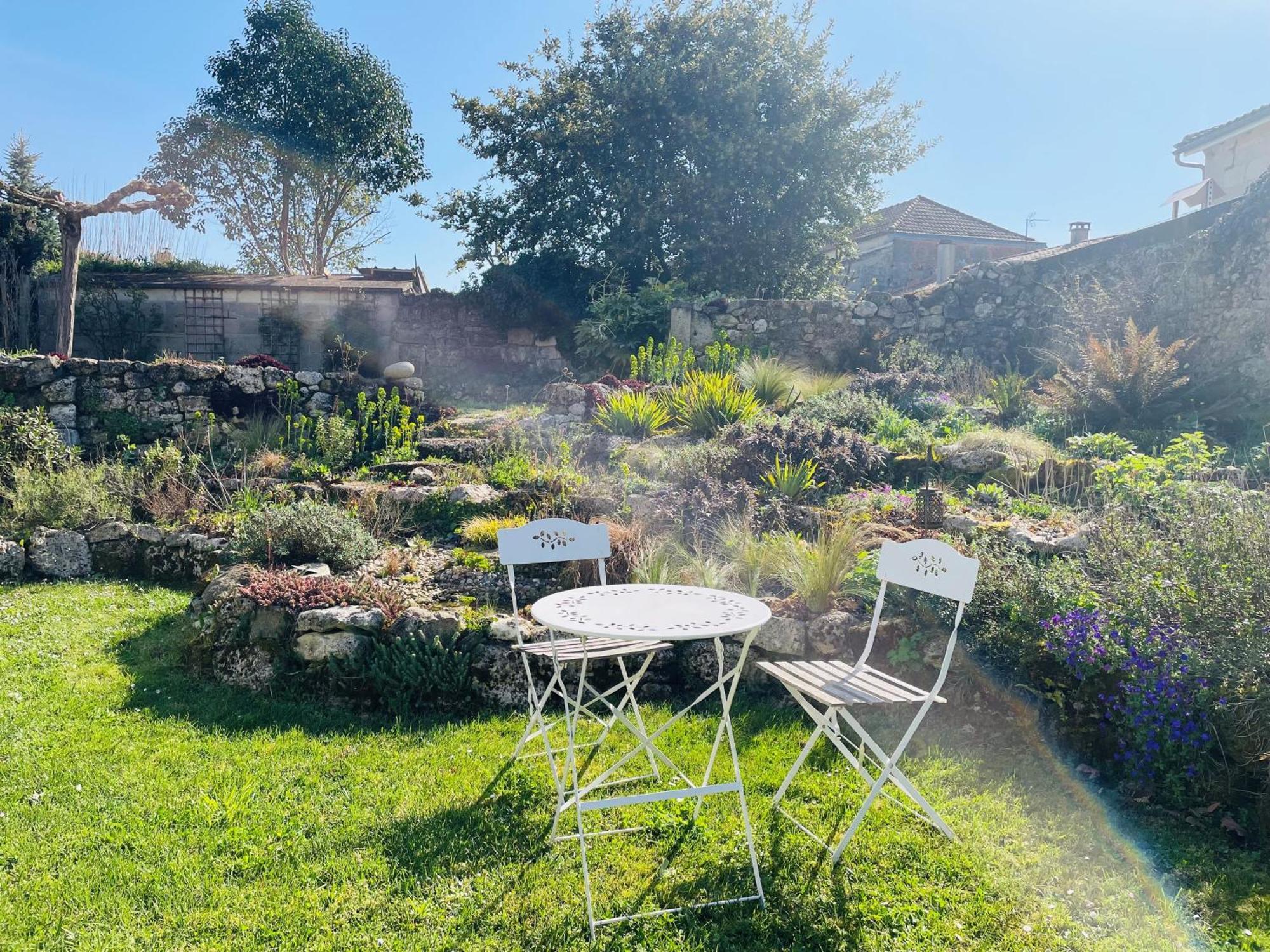 Bed and Breakfast La Vigne D'Or Teuillac Esterno foto