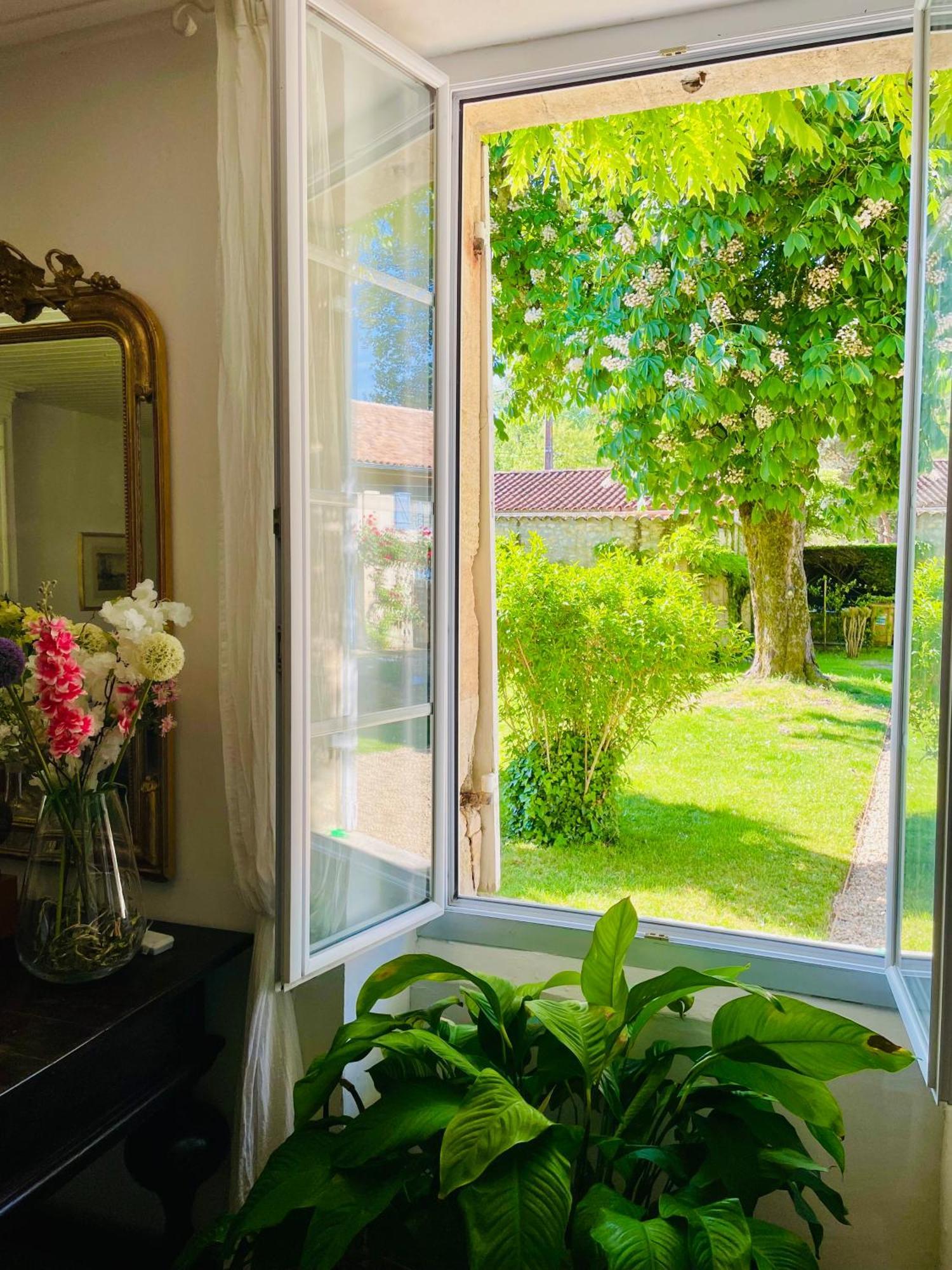 Bed and Breakfast La Vigne D'Or Teuillac Esterno foto